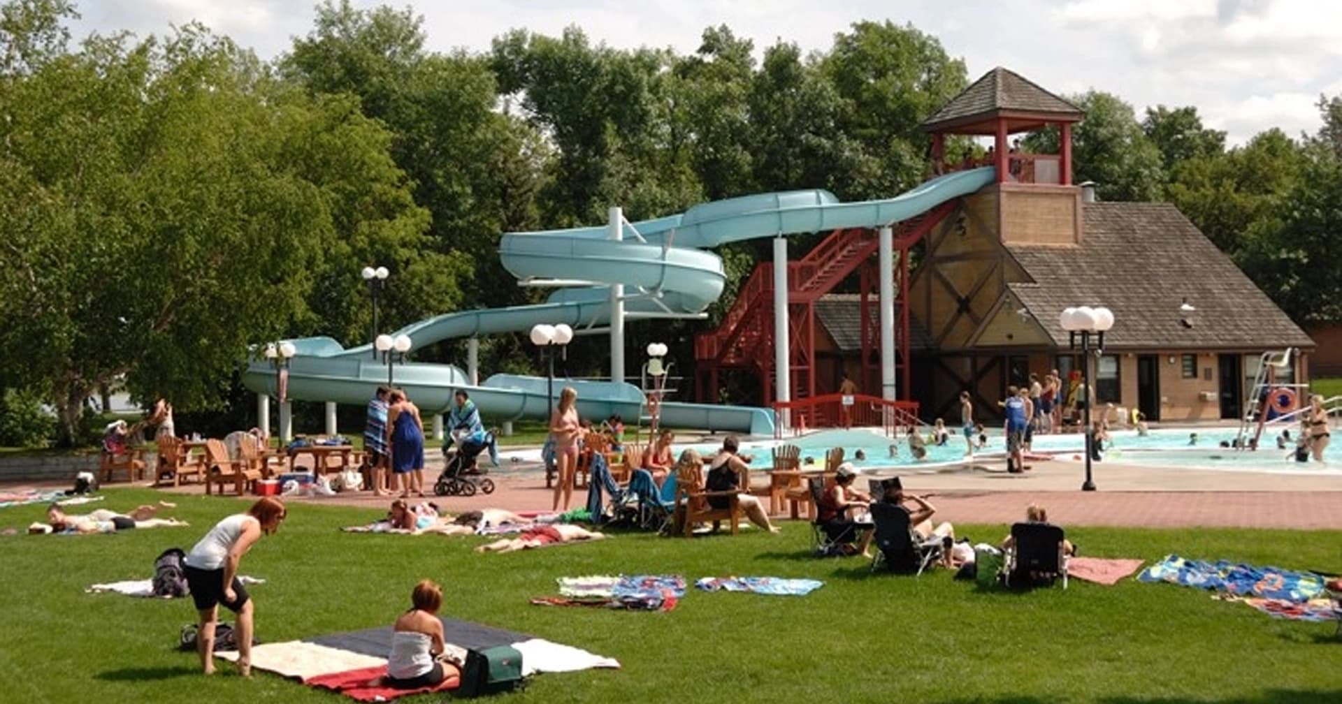 Community Picnic in Pike Lake